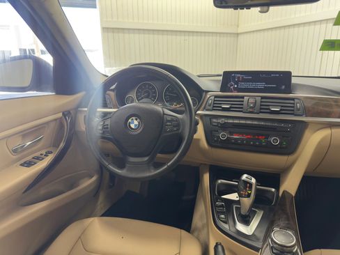 Used 2015 BMW 320i 320i Sedan 4D image 15