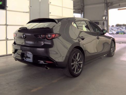 Used 2024 MAZDA MAZDA3 s FWD image 3