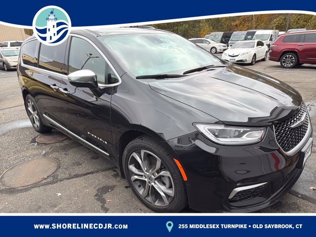 Used 2021 Chrysler Pacifica Pinnacle AWD/4WD image 1