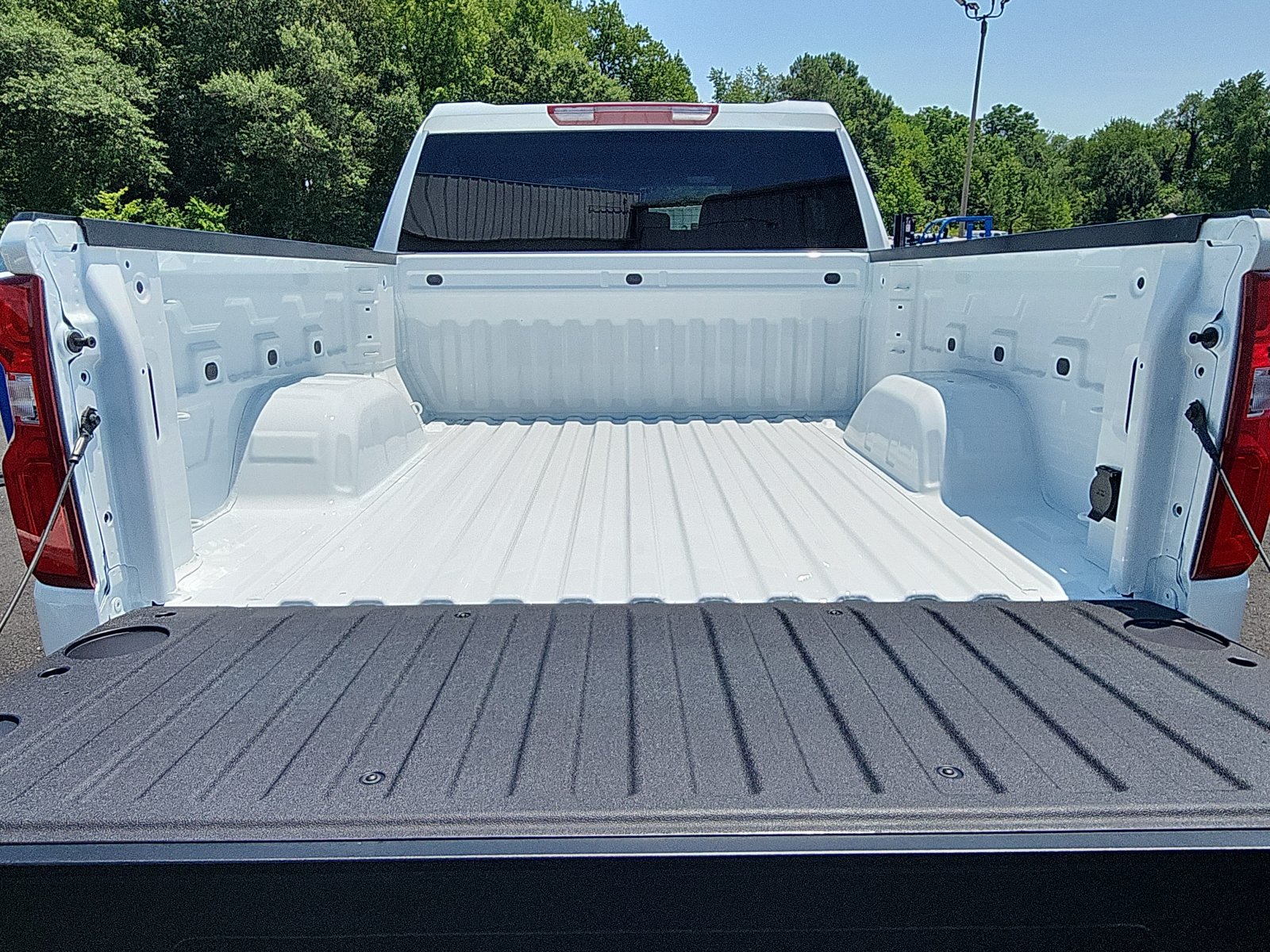 New 2026 Chevrolet Silverado 1500 RST AWD/4WD image 25