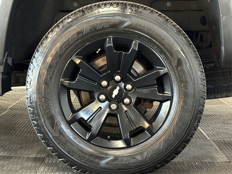 Used 2016 Chevrolet Colorado Z71 AWD/4WD image 17