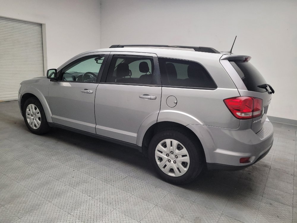 Used 2019 Dodge Journey SE w/ Connectivity Group FWD image 3