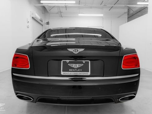 Used 2016 Bentley Flying Spur W12 image 15