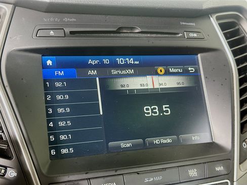 Used 2017 Hyundai Santa Fe Sport w/ 2.4L Tech Package 04 image 19