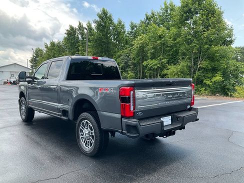 New 2026 Ford F250 Platinum w/ Platinum Plus Package AWD/4WD image 7