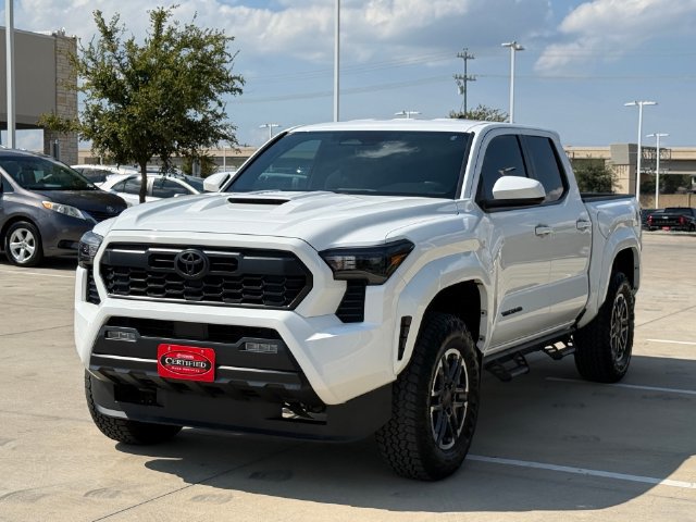 Used 2024 Toyota Tacoma TRD Sport AWD/4WD image 7