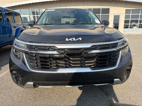 Used 2024 Kia Seltos S AWD/4WD image 5