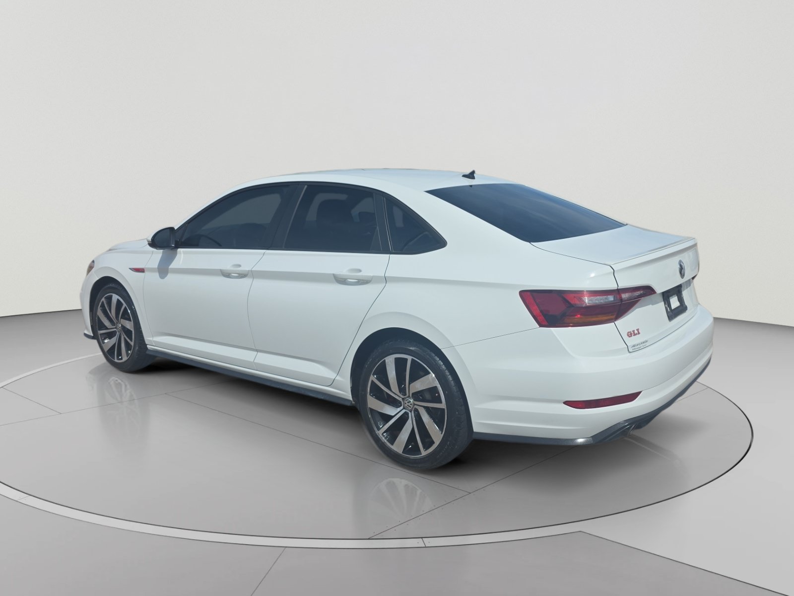 Used 2019 Volkswagen Jetta GLI FWD image 3
