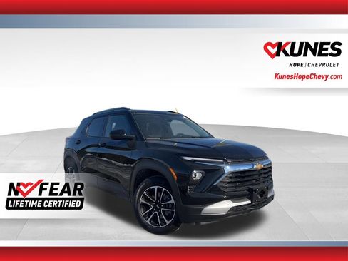New 2026 Chevrolet TrailBlazer LT w/ Convenience Package image 1