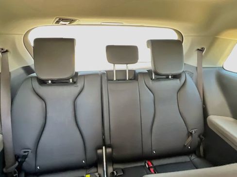New 2026 Kia Carnival FWD image 28