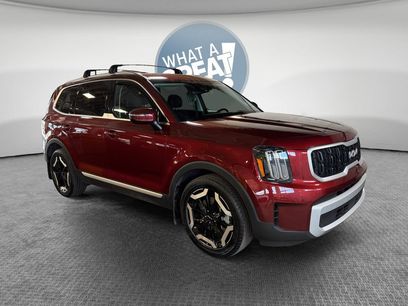 Certified 2024 Kia Telluride EX w/ EX Captain's Chair Package