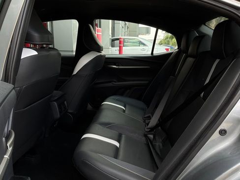 Used 2025 Toyota Camry SE FWD image 12