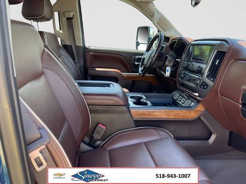 Used 2019 Chevrolet Silverado 2500 High Country w/ Duramax Plus Package AWD/4WD image 16