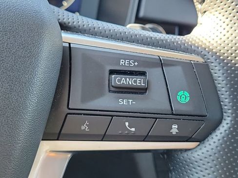 Used 2025 Mitsubishi Outlander SE image 28