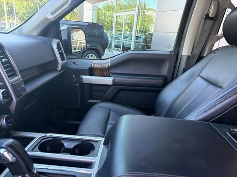 Used 2018 Ford F150 Lariat w/ Equipment Group 502A Luxury AWD/4WD image 19