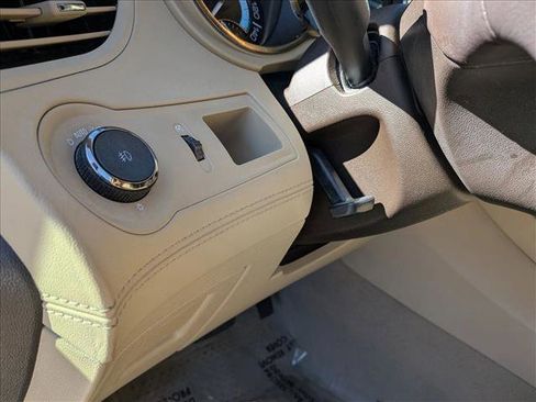 Used 2013 Buick LaCrosse Leather image 16