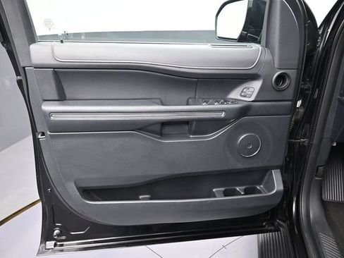 Used 2024 Ford Expedition XLT AWD/4WD image 18
