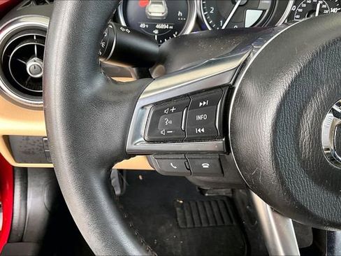 Used 2017 MAZDA MX-5 Miata RF Grand Touring image 10