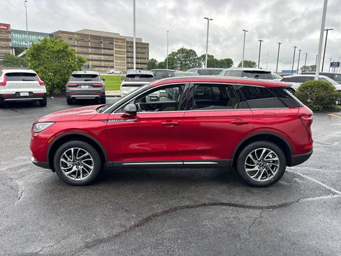 Used 2022 Lincoln Corsair AWD w/ Equipment Group 101A image 4