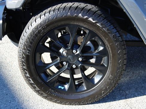 Used 2023 Jeep Wrangler Unlimited Sahara image 8