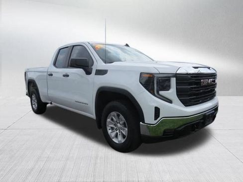 Used 2023 GMC Sierra 1500 Pro AWD/4WD image 2