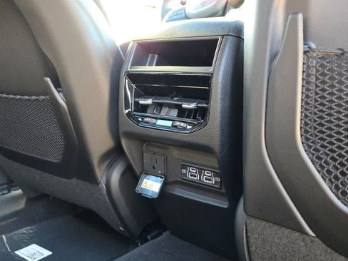 New 2025 Jeep Grand Cherokee Laredo X image 12