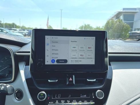Used 2023 Toyota Corolla SE FWD image 13