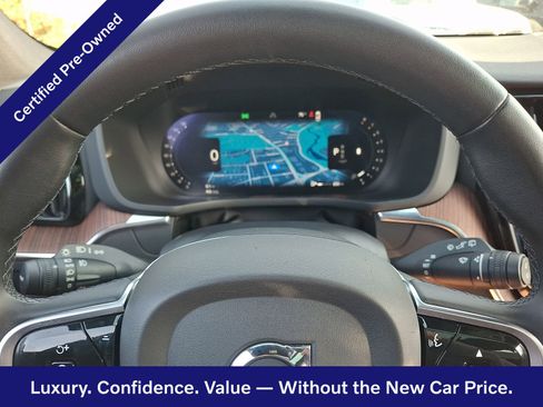 Certified 2023 Volvo XC60 B5 Plus AWD/4WD image 20