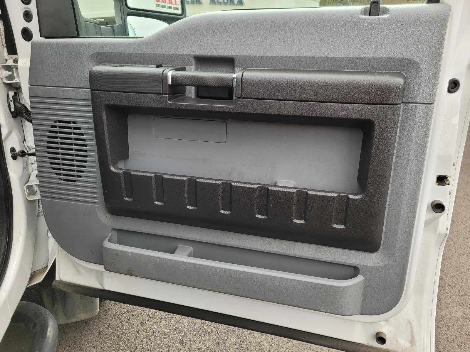 Used 2016 Ford F550 2WD Regular Cab Super Duty image 18
