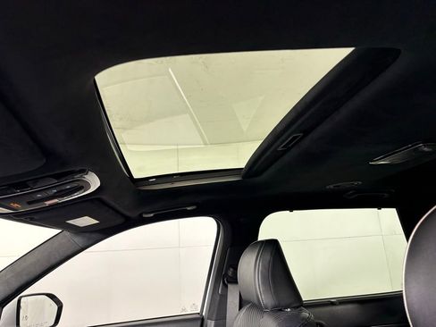 Used 2024 Hyundai Palisade Calligraphy image 35