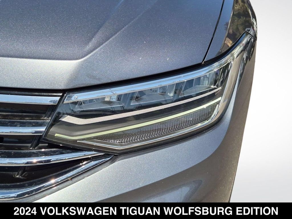 Used 2024 Volkswagen Tiguan Wolfsburg Edition AWD/4WD image 10