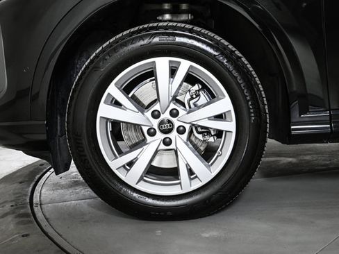 Certified 2025 Audi Q5 Premium w/ Convenience Package AWD/4WD image 24