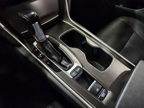 Used 2019 Honda Accord Sport image 39