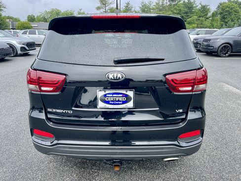 Used 2019 Kia Sorento AWD V6 image 6
