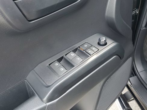 Certified 2022 Toyota Tacoma SR AWD/4WD image 21