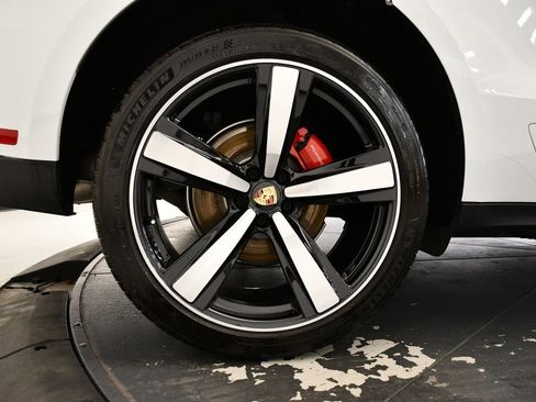 Used 2024 Porsche Macan S image 18