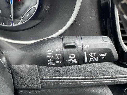 New 2026 Chrysler Pacifica Select image 20