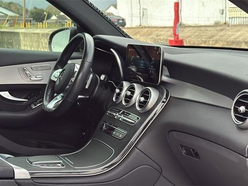Used 2022 Mercedes-Benz GLC 300 w/ AMG Line image 32