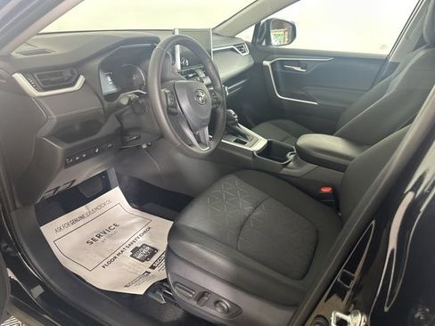 Used 2025 Toyota RAV4 XLE w/ Convenience Package AWD/4WD image 17
