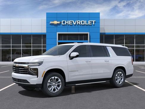 New 2025 Chevrolet Suburban LT AWD/4WD image 2