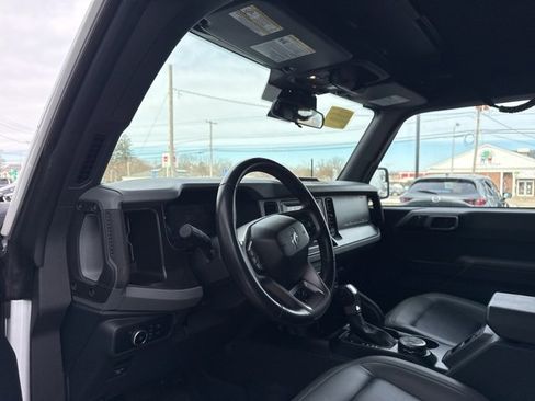 Used 2023 Ford Bronco Big Bend w/ Sasquatch Package image 9