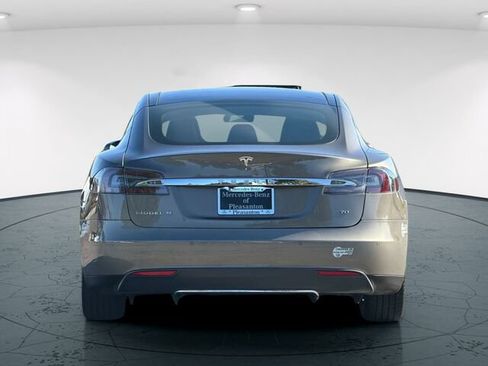 Used 2016 Tesla Model S 70 RWD image 6