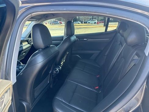 Used 2018 Alfa Romeo Stelvio Ti image 19