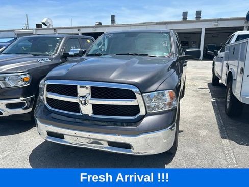 Used 2024 RAM 1500 Classic SLT AWD/4WD image 3