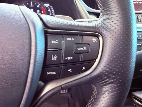 Used 2020 Lexus ES 350 F Sport w/ Accessory Package 2 FWD image 23