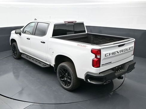 Used 2024 Chevrolet Silverado 1500 LT Trail Boss w/ LT Trail Boss Premium Package AWD/4WD image 36