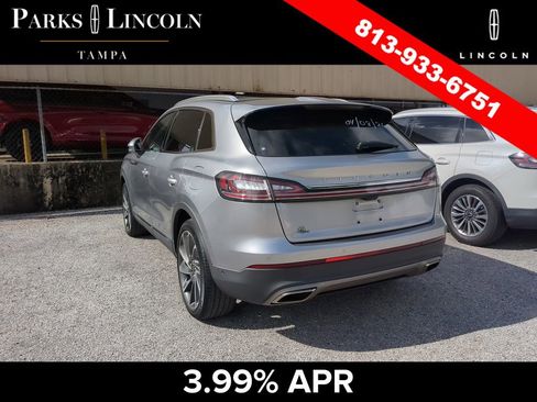 Used 2022 Lincoln Nautilus Reserve w/ Equipment Group 201A image 8