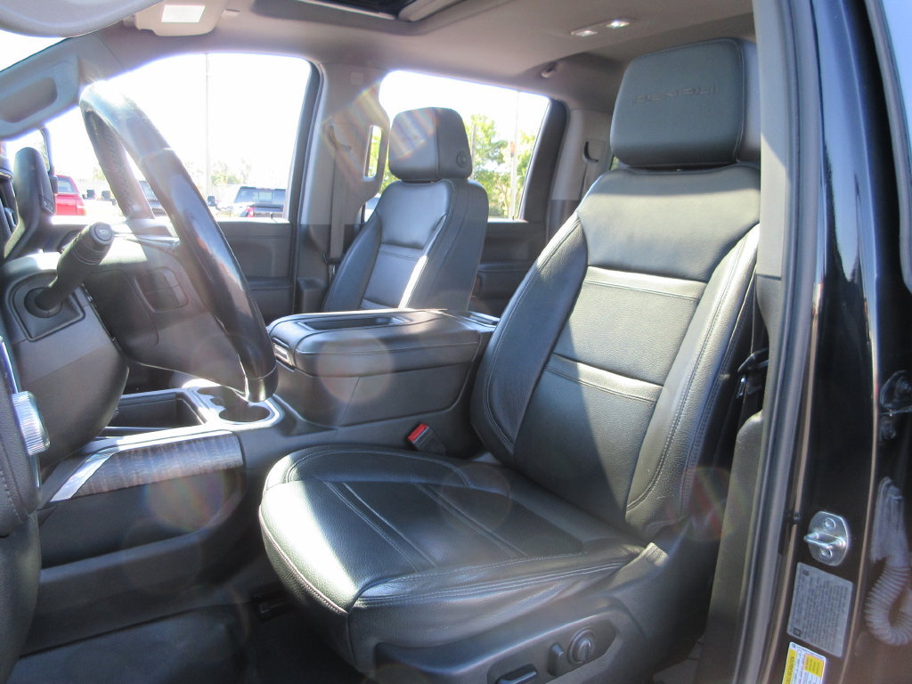 Used 2021 GMC Sierra 2500 Denali w/ Denali Ultimate Package AWD/4WD image 25
