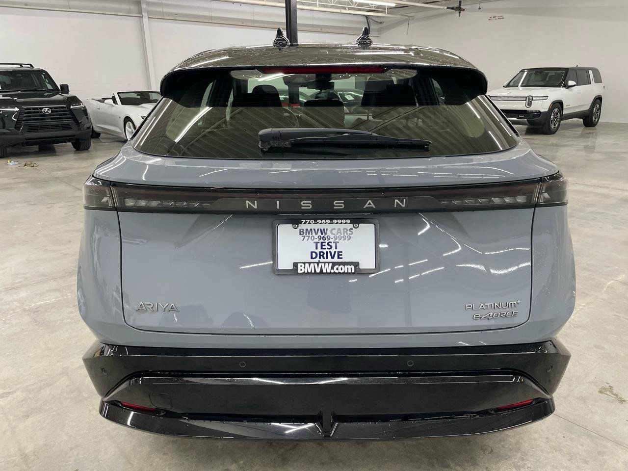 Used 2023 Nissan Ariya AWD/4WD image 9