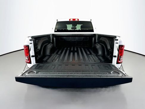 New 2026 RAM 3500 Big Horn AWD/4WD image 16
